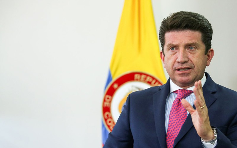 Bộ trưởng Quốc phòng Colombia Diego Molano lên án vụ tấn công. (Ảnh: Reuters)