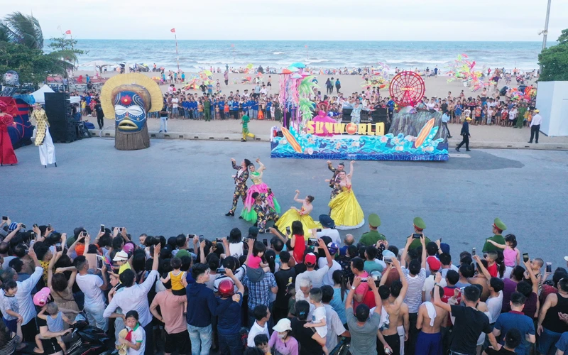 Lễ hội Carnival nâng tầm “thương hiệu” du lịch biển Sầm Sơn. 
