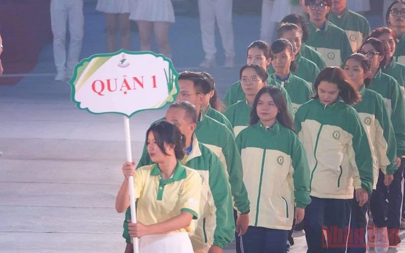 Các vận động viên dự khai mạc Đại hội Thể dục Thể thao TP Hồ Chí Minh lần thứ 9.