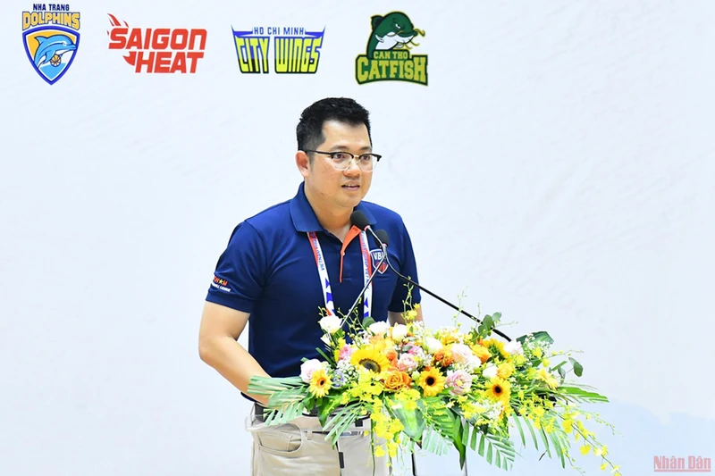 Giám đốc điều hành VBA Trần Chu Sa kỳ vọng bóng rổ ngày càng tiếp cận gần hơn tới khán giả trong nước. 