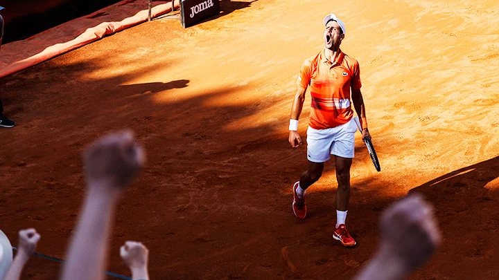 Novak Djokovic đang sa sút phong độ trong thời gian gần đây.