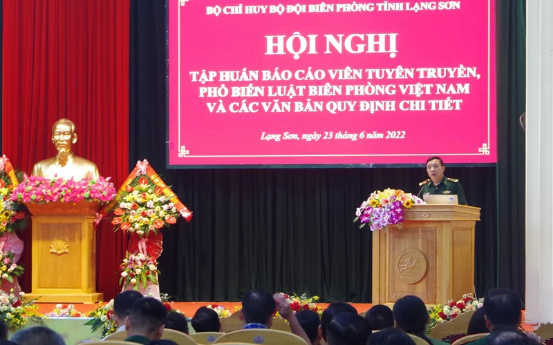 Toàn cảnh hội nghị tập huấn tại Bộ chỉ huy biên phòng tỉnh Lạng Sơn.