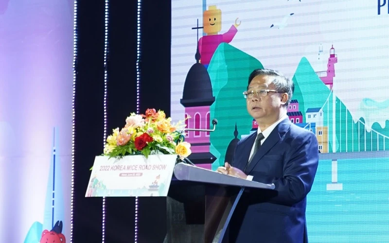 Phó Tổng cục trưởng Du lịch Việt Nam Phạm Văn Thủy phát biểu tại Hội thảo. (Ảnh: KTO Việt Nam)