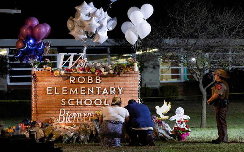 Trường tiểu học Robb ở phía nam bang Texas vừa hứng chịu vụ xả súng kinh hoàng. (Ảnh: Reuters)