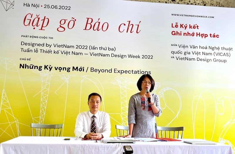 Viện trưởng Viện Văn hóa nghệ thuật quốc gia Việt Nam Nguyễn Thị Thu Phương phát biểu tại Lễ phát động Cuộc thi.