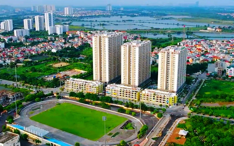 Nhiều khu đô thị cùng với hạ tầng giao thông ở huyện Thanh Trì được đầu tư, xây dựng trong thời gian qua. (Ảnh HOÀNG QUYẾT)
