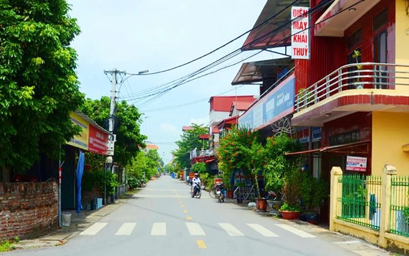 Hệ thống đường giao thông nông thôn ở Bắc Ninh được đầu tư xây dựng khang trang, sạch đẹp.