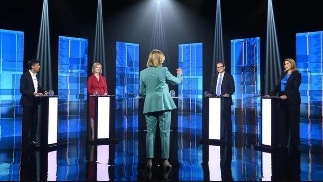 Cắt giảm thuế trở thành tâm điểm trong cuộc tranh luận trên truyền hình giữa các ứng cử viên Thủ tướng Anh ngày 17/7. (Ảnh: ITV)