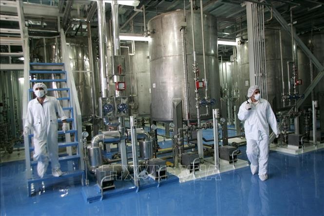 Bên trong 1 cơ sở làm giàu urani ở Iran. (Ảnh tư liệu: AFP/TTXVN)