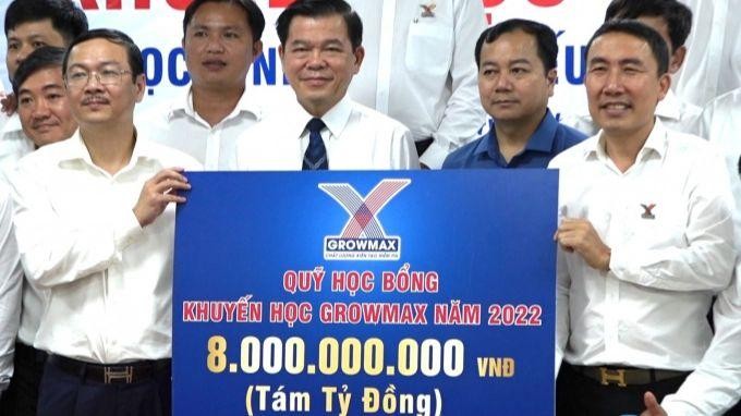 Công ty TNHH Thức ăn thủy sản GrowMax và Báo Nông nghiệp Việt Nam công bố thành lập Quỹ khuyến học GrowMax với số tiền 8 tỷ đồng dành cho học sinh nghèo các tỉnh ven biển. 