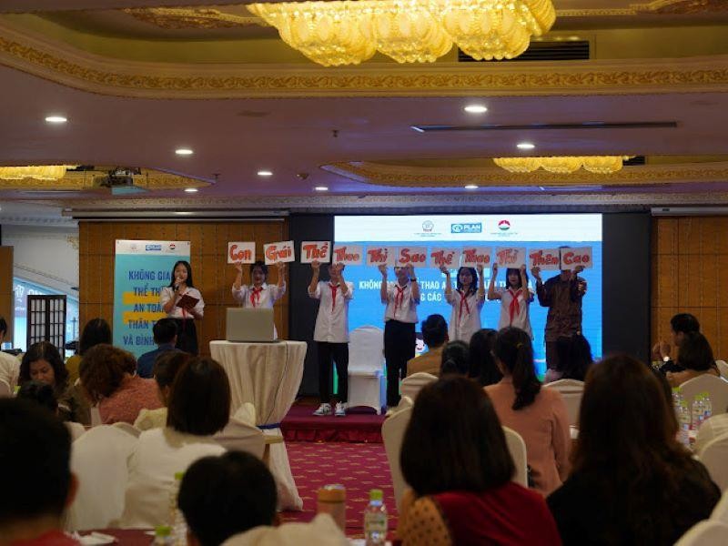 Hội thảo tổng kết dự án “Không gian thể thao an toàn, thân thiện và bình đẳng trong các trường học tại Hà Nội”.