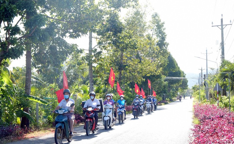 Các tổ chức chính trị-xã hội xã Triệu Hải, huyện Đạ Tẻh, tỉnh Lâm Đồng tổ chức tuyên truyền lưu động.