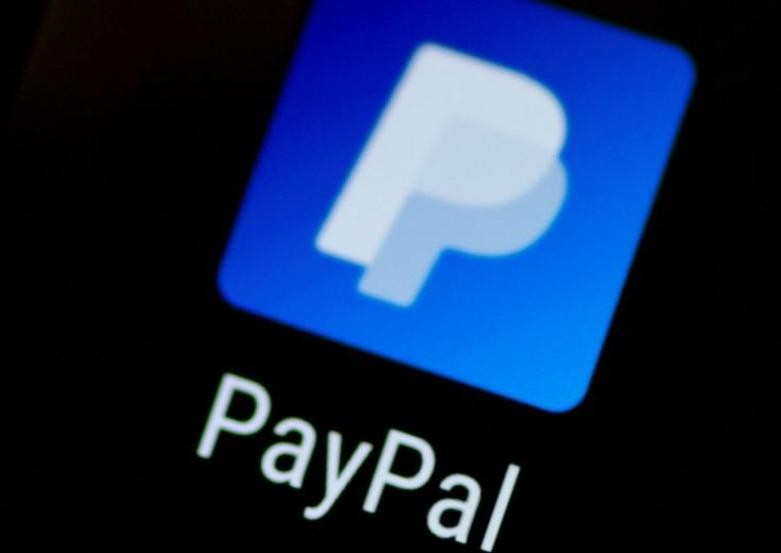 Logo ứng dụng PayPal trên điện thoại di động. (Nguồn: Reuters)