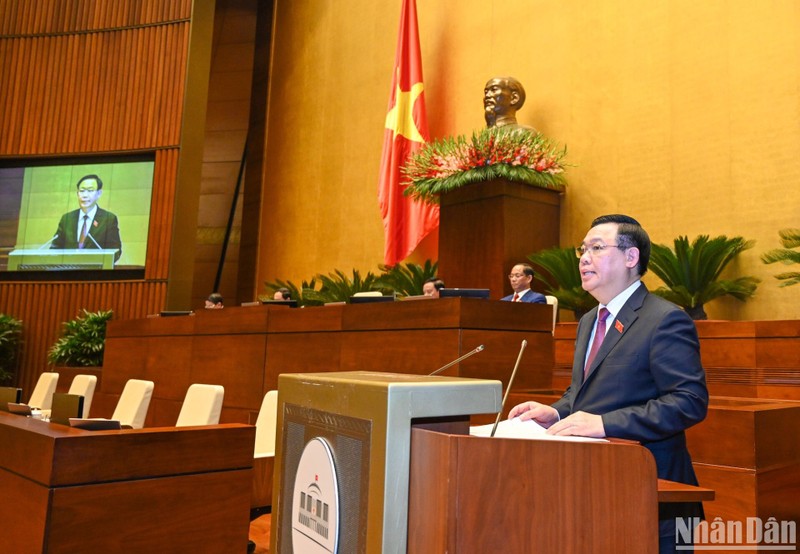 Chủ tịch Quốc hội Vương Đình Huệ phát biểu bế mạc Kỳ họp. (Ảnh: DUY LINH)