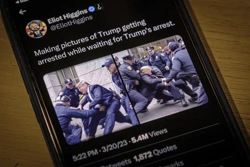 Hình ảnh ông Donald Trump bị cảnh sát bắt giữ được ông Eliot Higgins, nhà sáng lập Bellingcat tạo ra bằng phần mềm tạo ảnh sử dụng trí tuệ nhân tạo, Midjourney. (Nguồn: AP)