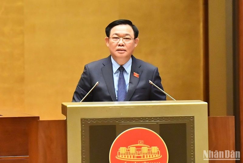 Chủ tịch Quốc hội Vương Đình Huệ phát biểu kết thúc phiên chất vấn nhóm vấn đề thứ tư thuộc lĩnh vực giao thông vận tải. (Ảnh: ĐĂNG KHOA)