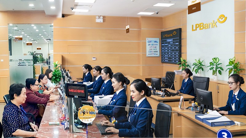 LPBank đã triển khai theo hình thức online từ đề nghị đến giải ngân thông qua ứng dụng ngân hàng.