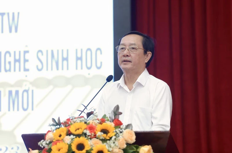 Bộ trưởng Khoa học và Công nghệ Huỳnh Thành Đạt phát biểu tại Hội thảo.