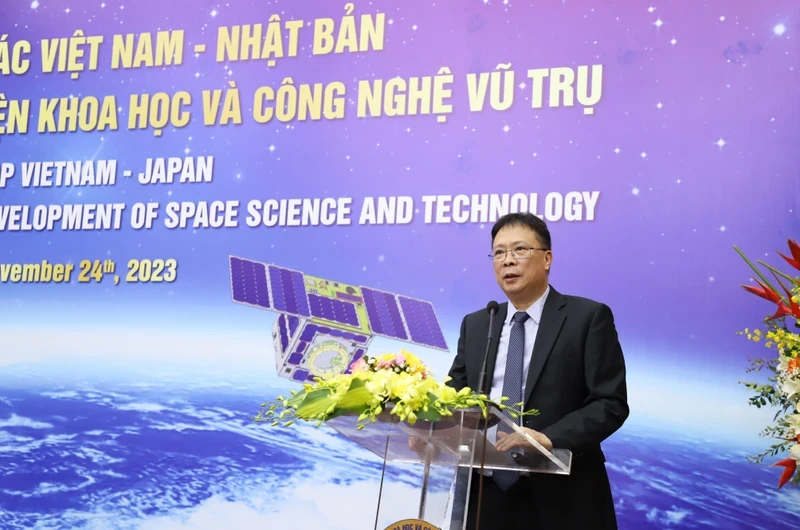 Giáo sư, Viện sỹ Châu Văn Minh - Chủ tịch Viện Hàn lâm Khoa học và Công nghệ Việt Nam, phát biểu tại hội thảo