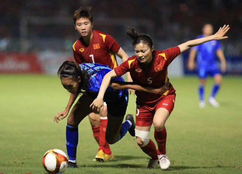 Đội tuyển bóng đá nữ Việt Nam thi đấu và vô địch SEA Games 31.