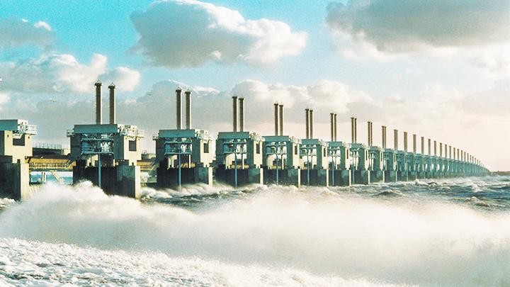 Hệ thống đập nước Delta Works nổi tiếng của Hà Lan. Ảnh: SCROLLER