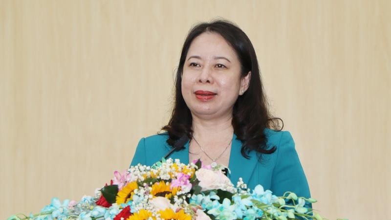 Phó Chủ tịch nước phát biểu tại buổi tiếp xúc cử tri huyện Châu Phú.