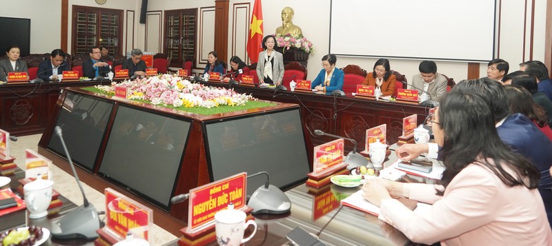 Đồng chí Trương Thị Mai làm việc với Ban Thường vụ Tỉnh ủy Hà Nam.