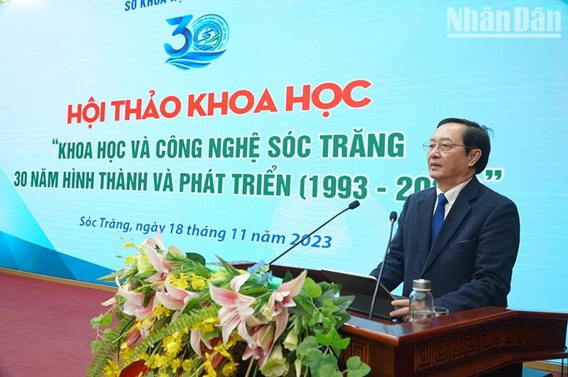 Bộ trưởng Khoa học và Công nghệ Huỳnh Thành Đạt phát biểu tại hội thảo.