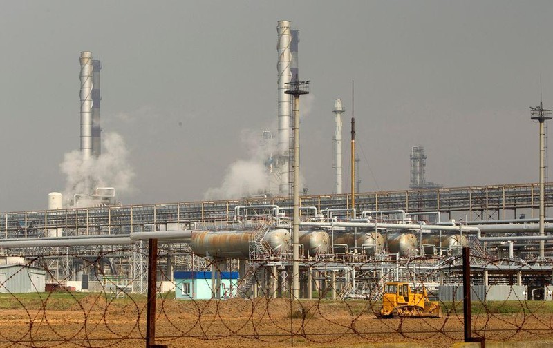 Một nhà máy lọc dầu thuộc hệ thống đường ống dẫn dầu Bắc Druzhba, gần thành phố Mozyr, Belarus. (Ảnh: Reuters)