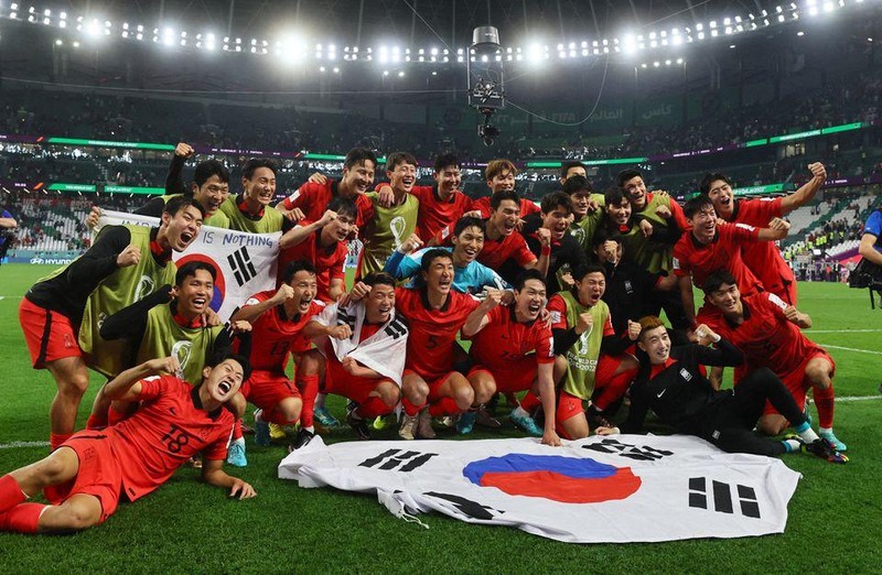 Hàn Quốc đoạt vé đầy kịch tính vào vòng loại trực tiếp World Cup 2022. (Ảnh: Reuters)