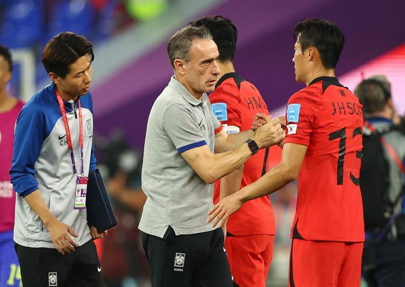 Ông Bento tuyên bố từ chức huấn luyện viên trưởng đội tuyển Hàn Quốc ngay sau trận thua Brazil, nhưng cũng cho biết đây là quyết định đã được bản thân chuẩn bị từ trước. (Ảnh: Reuters)