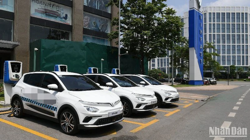 VinFast chiếm vị trí thứ 5 trong bảng xếp hạng thương hiệu ô-tô đầu tiên tại Việt Nam. (Ảnh: THÀNH ĐẠT)
