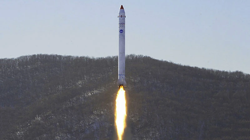 Hình ảnh do Hãng thông tấn Triều Tiên (KCNA) đăng phát ngày 19/12/2022 về vụ phóng thử tên lửa mang vệ tinh thực nghiệm tại bãi phóng vệ tinh Sohae ở Tongchang-ri. (Ảnh: AFP/TTXVN)