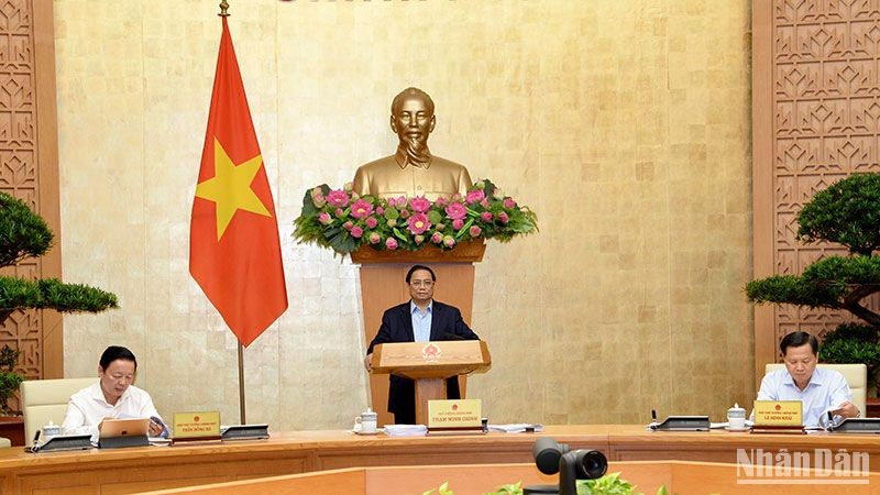 Thủ tướng Phạm Minh Chính phát biểu ý kiến khai mạc Hội nghị trực tuyến của Chính phủ với các địa phương và phiên họp Chính phủ thường kỳ tháng 6/2023.