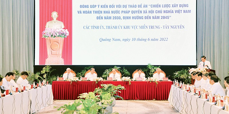 Hội nghị các tỉnh ủy, thành ủy khu vực miền trung-Tây Nguyên đóng góp ý kiến đối với dự thảo Đề án "Chiến lược xây dựng và hoàn thiện Nhà nước pháp quyền xã hội chủ nghĩa Việt Nam đến năm 2030, định hướng đến năm 2045".