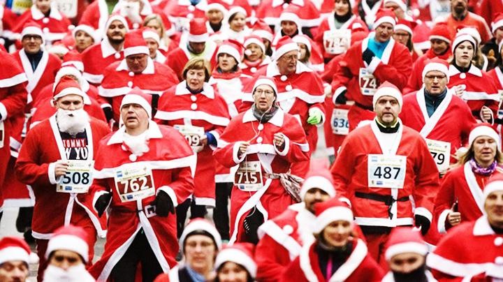 Cuộc thi chạy của các “ông già Noel” 