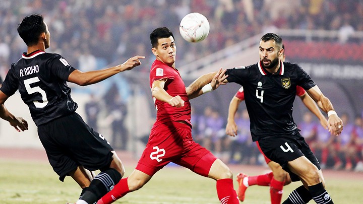 Tiến Linh ghi 2 bàn cho đội tuyển Việt Nam tại trận bán kết lượt về. Ảnh: LÊ MINH