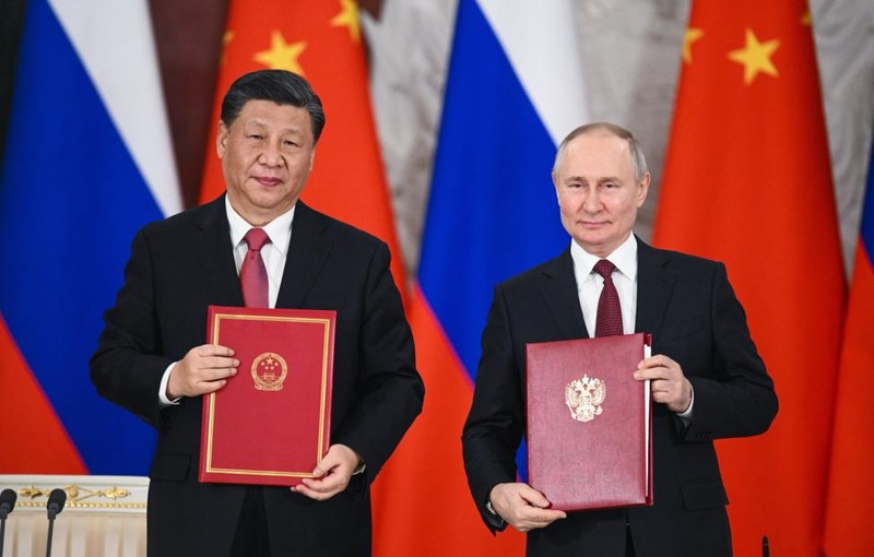 Tổng thống Nga Vladimir Putin và Tổng Bí thư, Chủ tịch Trung Quốc Tập Cận Bình. (Ảnh: TASS)