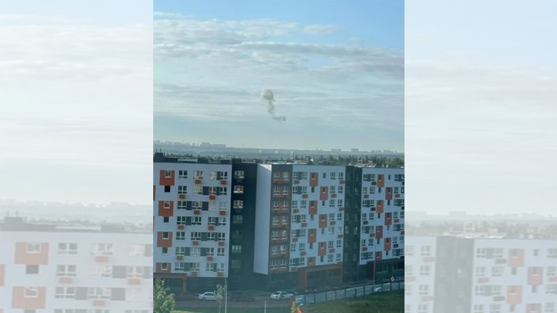 Khói trên bầu trời ngoại ô Moskva. (Ảnh: RIA Novosti)