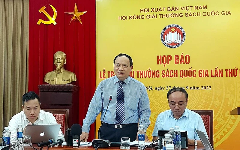 Ban Tổ chức thông báo về Giải Sách Quốc gia 2022. (Ảnh: MAI LỮ)