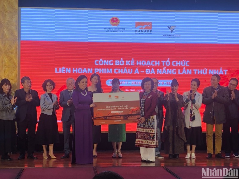 Hiệp hội Xúc tiến phát triển Điện ảnh Việt Nam và Ủy ban nhân dân thành phố Đà Nẵng công bố kế hoạch tổ chức Liên hoan phim châu Á Đà Nẵng. 