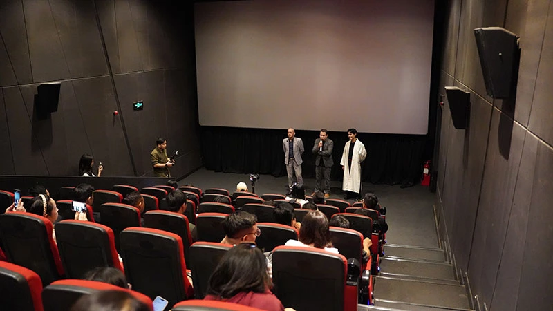 “Thành phố ngủ gật” của đạo diễn Lương Đình Dũng chính thức ra rạp