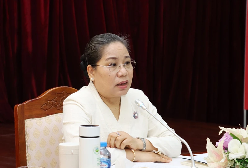 Bà Suansavanh Viyaket, Bộ trưởng Thông tin, Văn hóa và Du lịch Lào. (Ảnh: Báo Pasaxon)