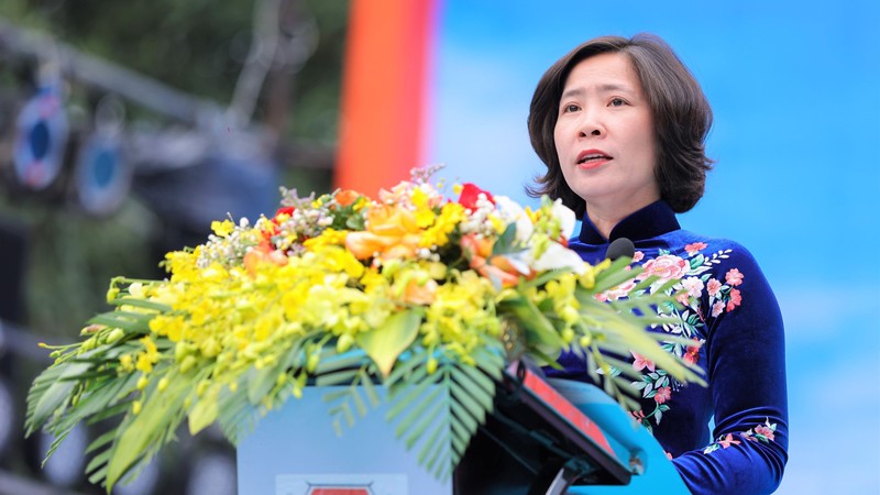 Chủ tịch Hội Liên hiệp Phụ nữ thành phố Hà Nội Lê Kim Anh phát biểu tại sự kiện.