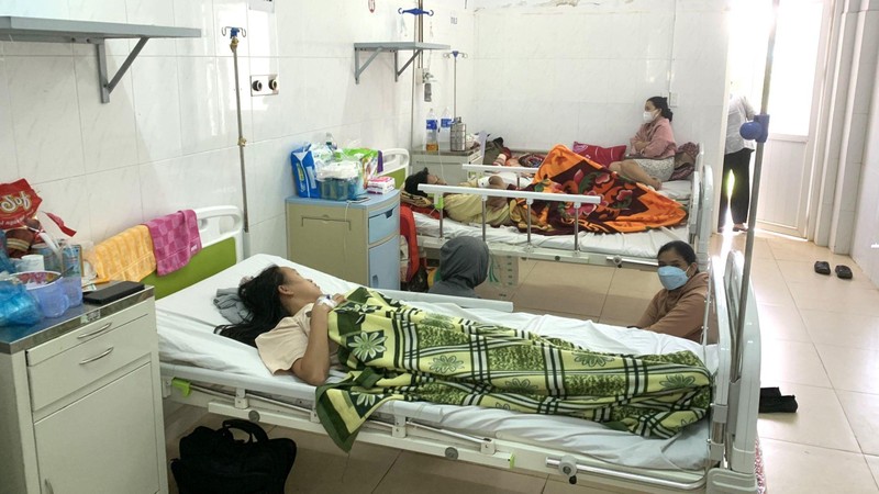 Bệnh nhân sốt xuất huyết được điều trị tại Bệnh viện đa khoa vùng Tây Nguyên.