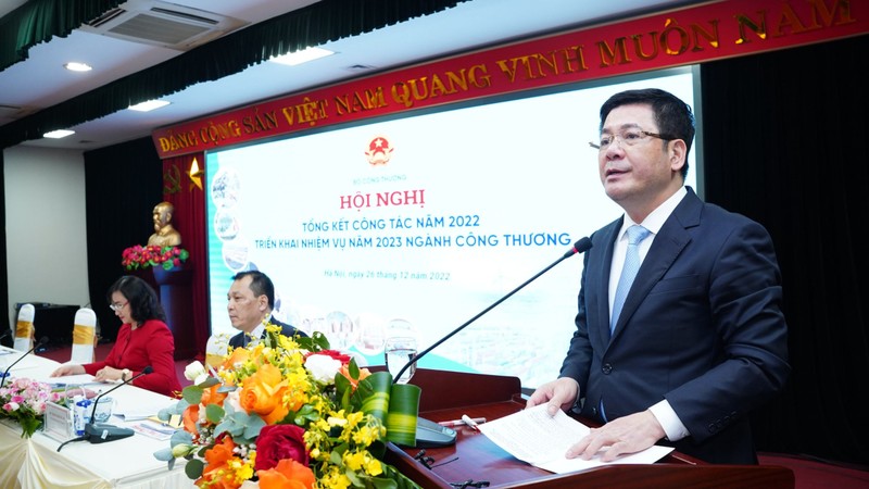 Bộ trưởng Công thương Nguyễn Hồng Diên phát biểu tại hội nghị.