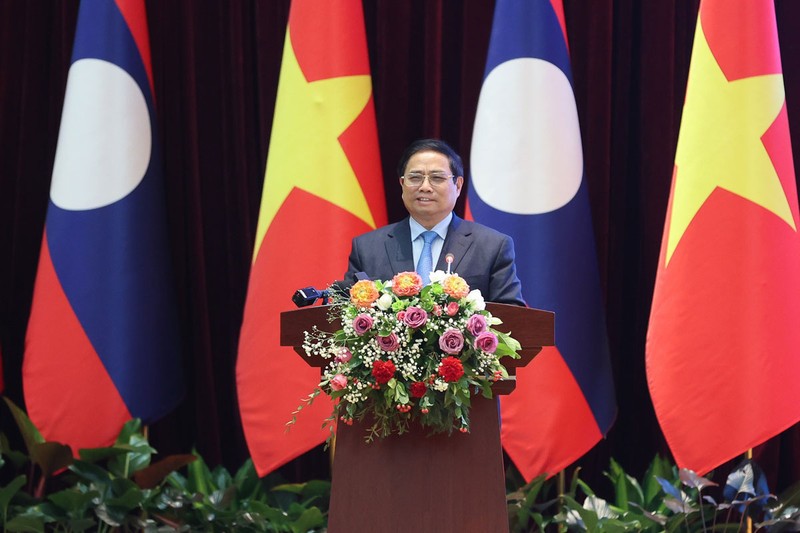 Thủ tướng Phạm Minh Chính phát biểu ý kiến tại Hội nghị Hợp tác đầu tư Việt Nam-Lào.