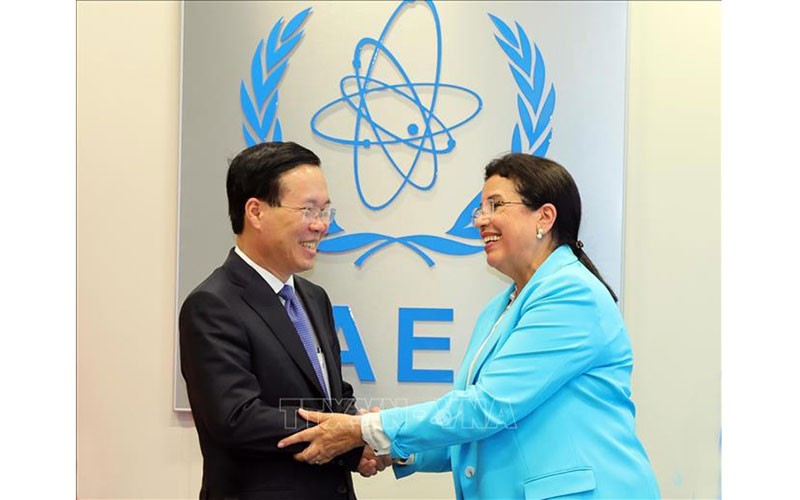 Chủ tịch nước Võ Văn Thưởng với Quyền Tổng Giám đốc IAEA Najat Mokhtar. (Ảnh: TTXVN)