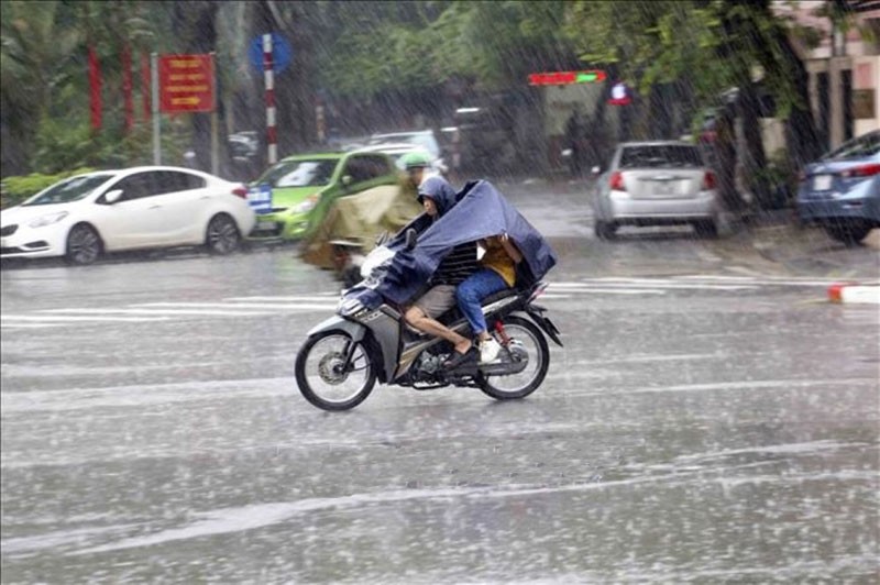 Khu vực Hà Nội có mưa vừa, có nơi mưa to đến rất to và rải rác có dông. (Ảnh minh họa)