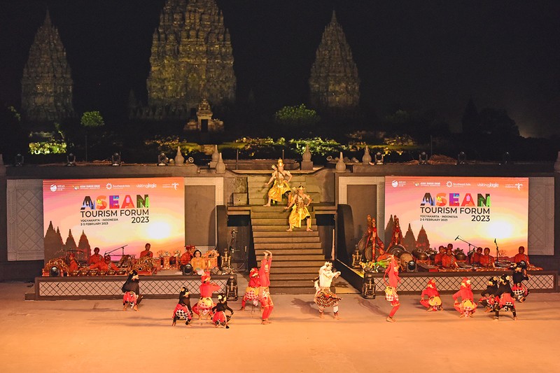 Màn biểu diễn tiết mục truyền thống của Indonesia tại Lễ khai mạc ATF 2023. (Ảnh: Tổng cục Du lịch)